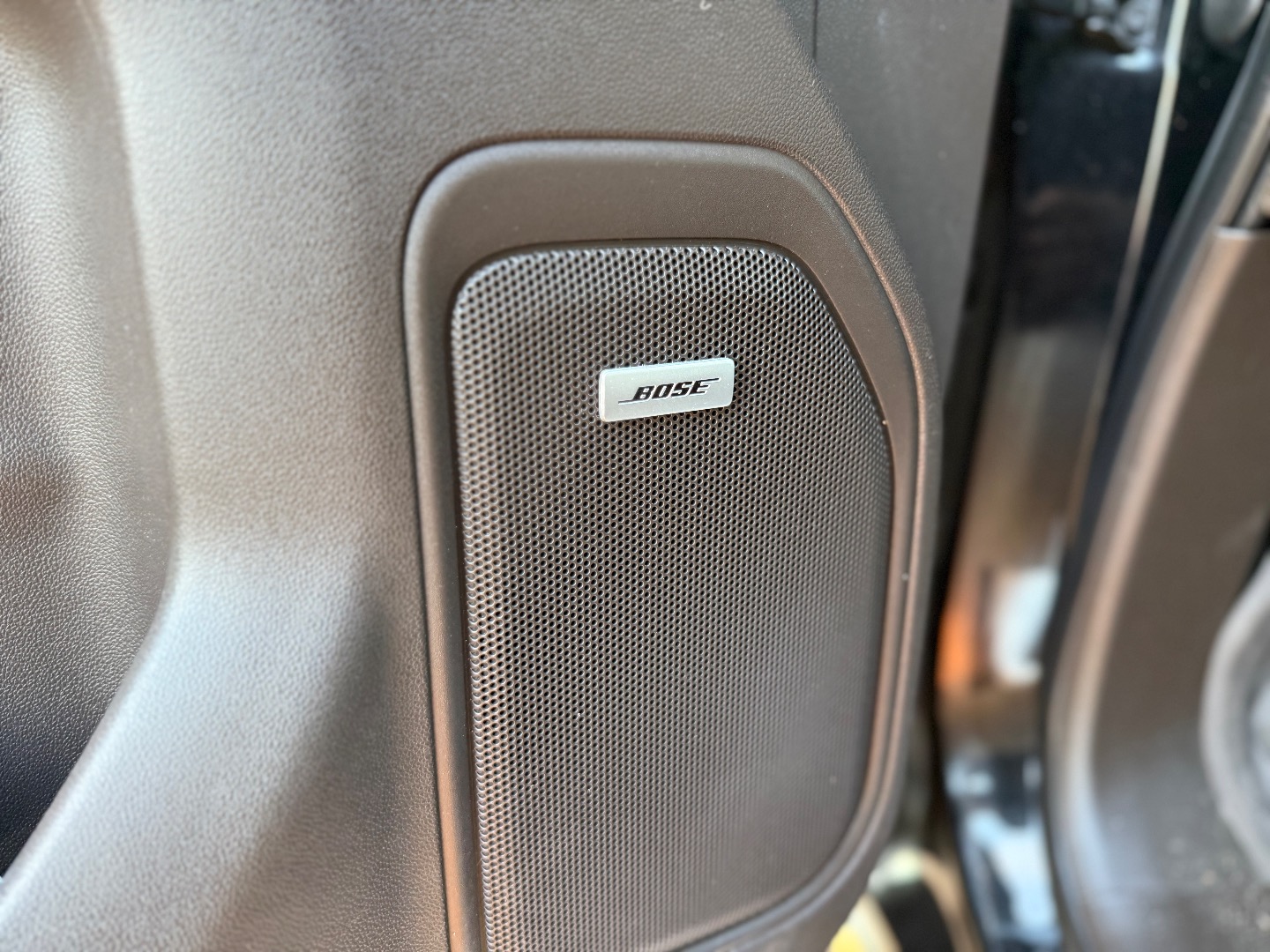 2022 Chevrolet Silverado 1500 Limited LTZ - Photo 18