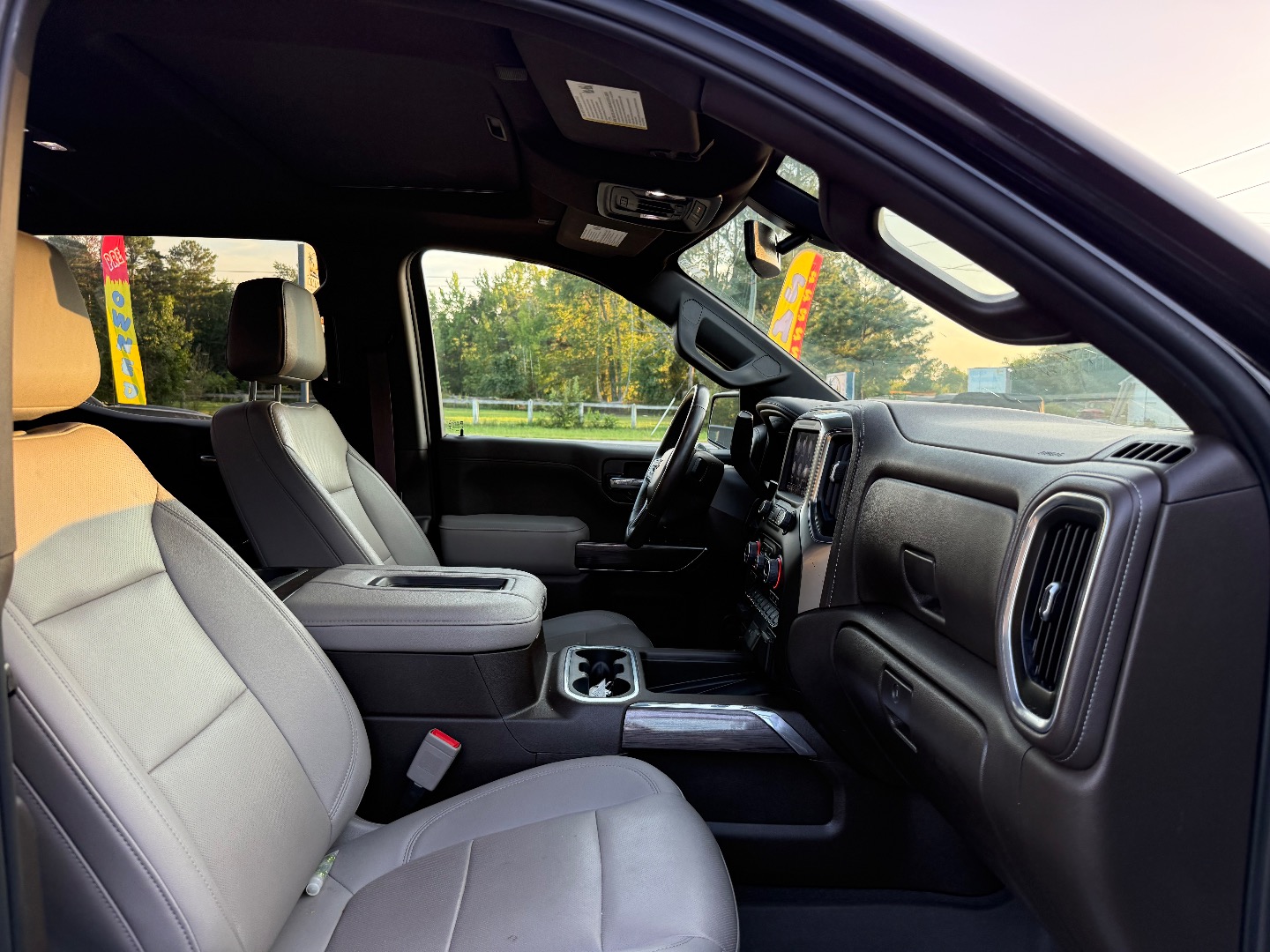 2022 Chevrolet Silverado 1500 Limited LTZ - Photo 23