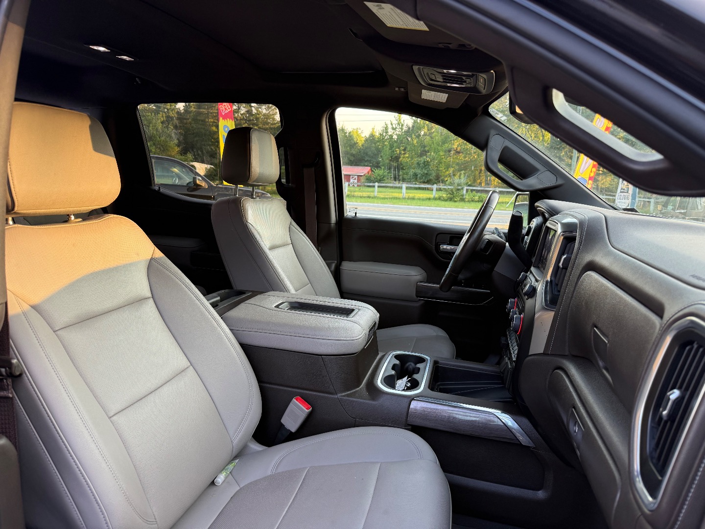 2022 Chevrolet Silverado 1500 Limited LTZ - Photo 24