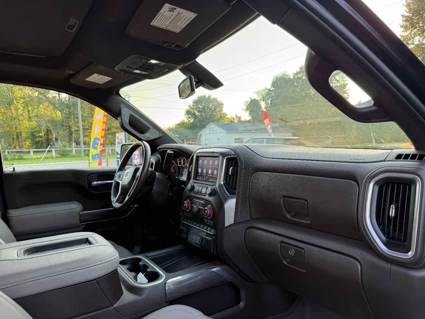 2022 Chevrolet Silverado 1500 Limited LTZ - Photo 25