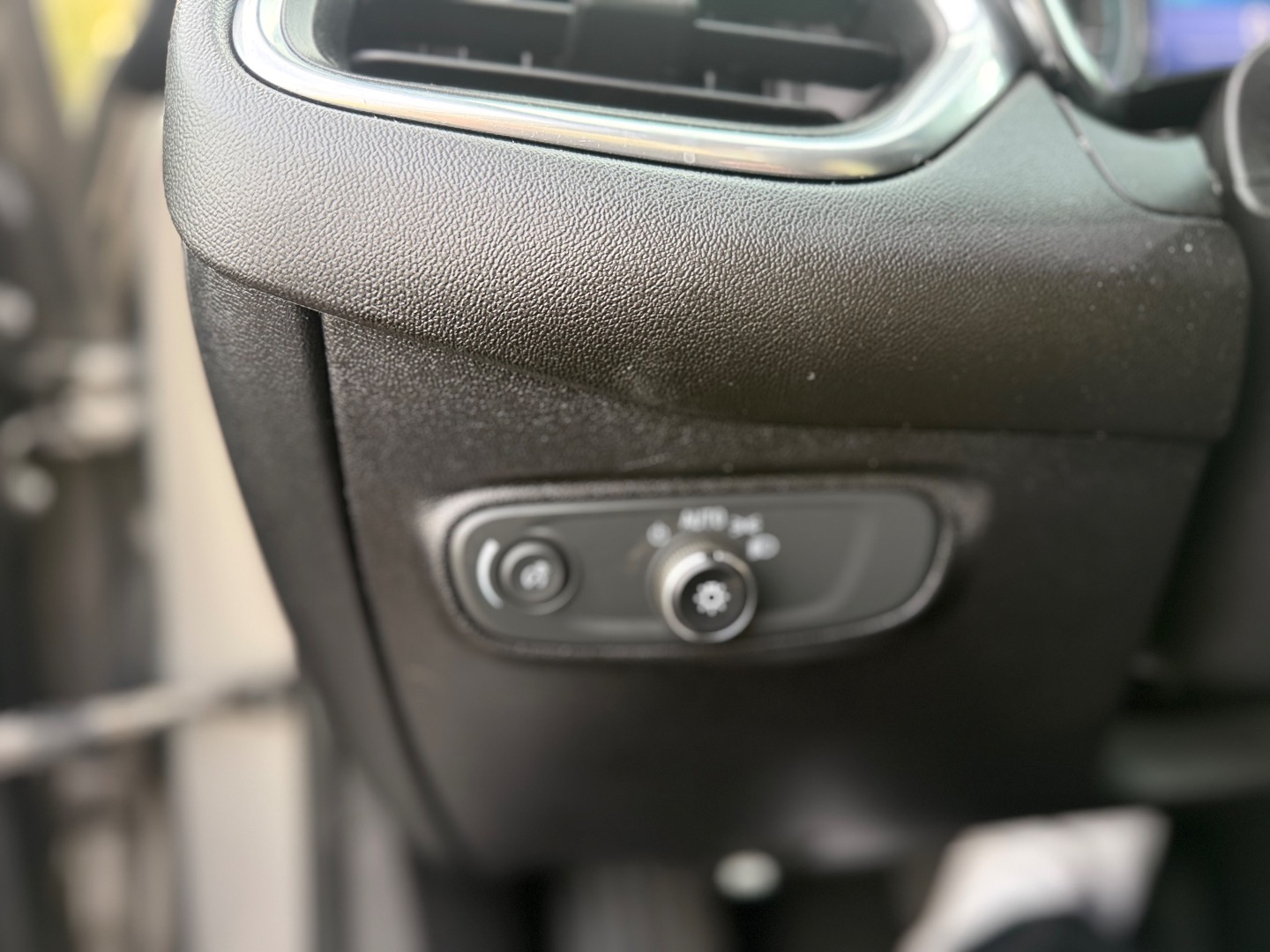 2019 Chevrolet Equinox LT - Photo 38
