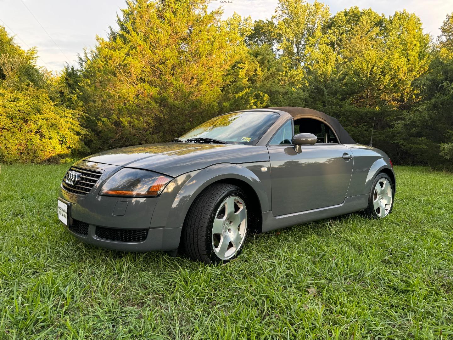 2002 Audi TT 225 Roadster Quattro's photo