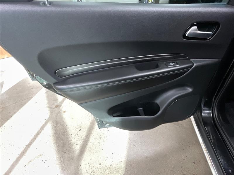 2022 DODGE DURANGO SXT