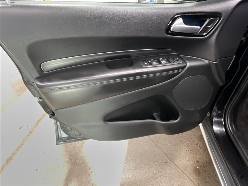 2022 DODGE DURANGO SXT