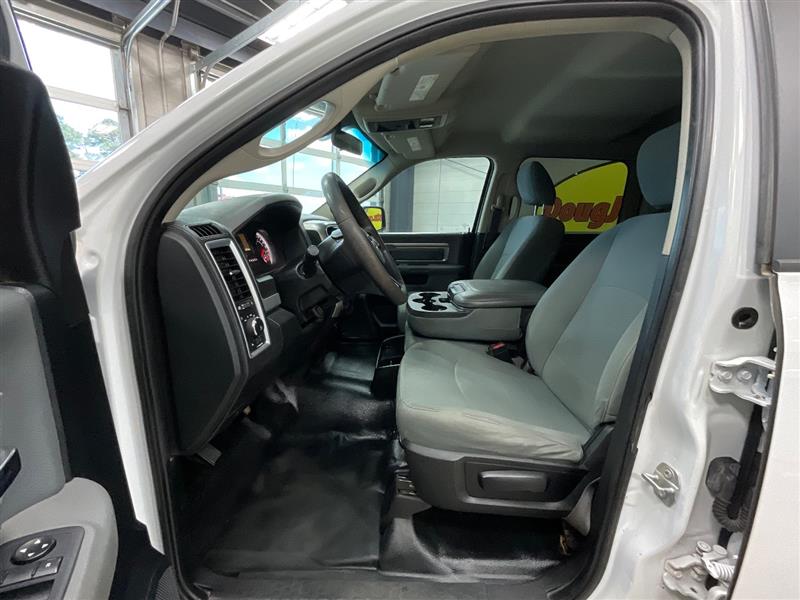 2018 RAM 1500 SLT