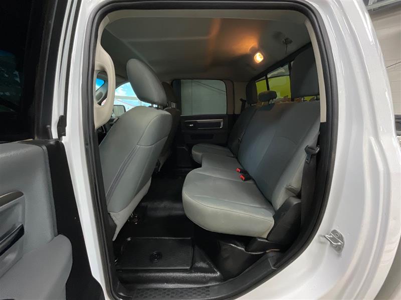 2018 RAM 1500 SLT