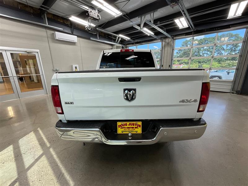 2018 RAM 1500 SLT