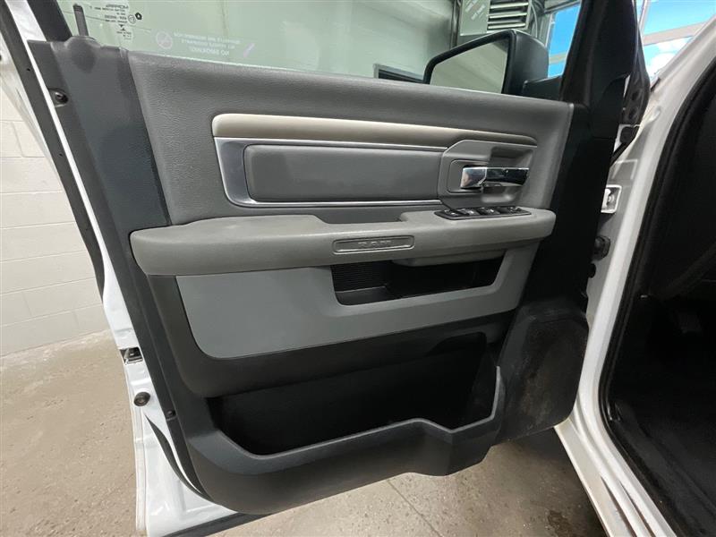 2018 RAM 1500 SLT
