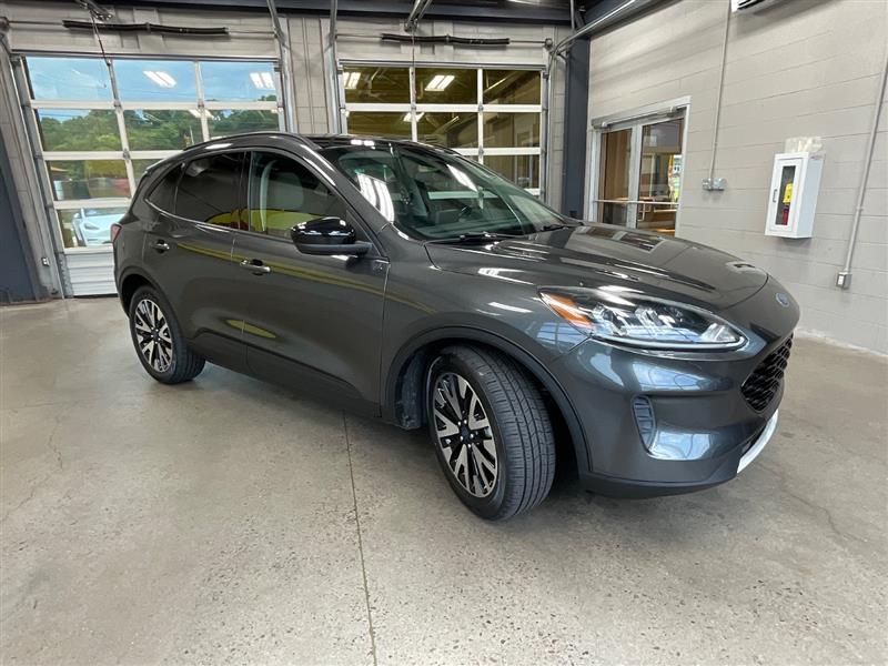 2020 FORD ESCAPE SE SPORT HYBRID