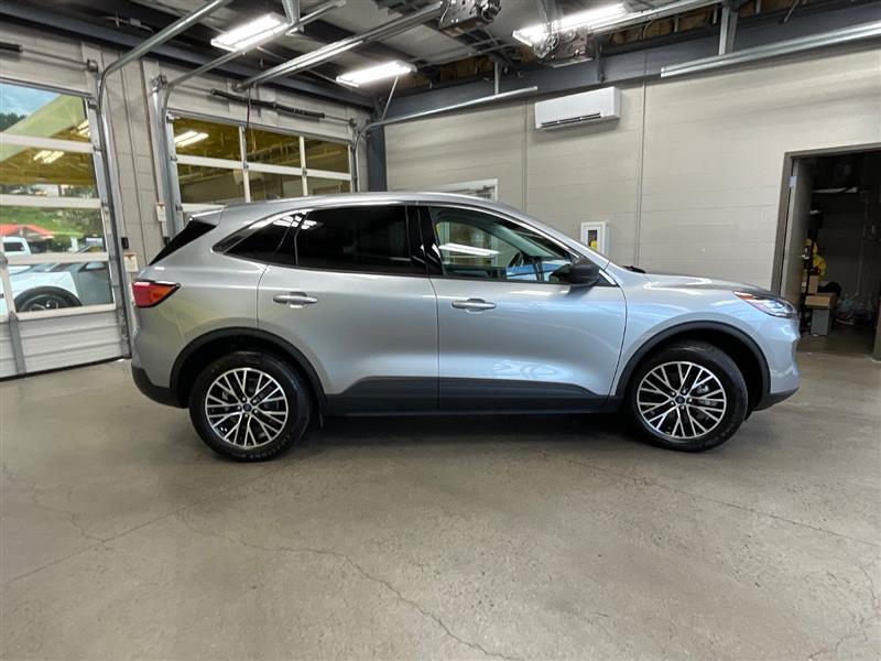 2022 FORD ESCAPE SE PLUG-IN HYBRID