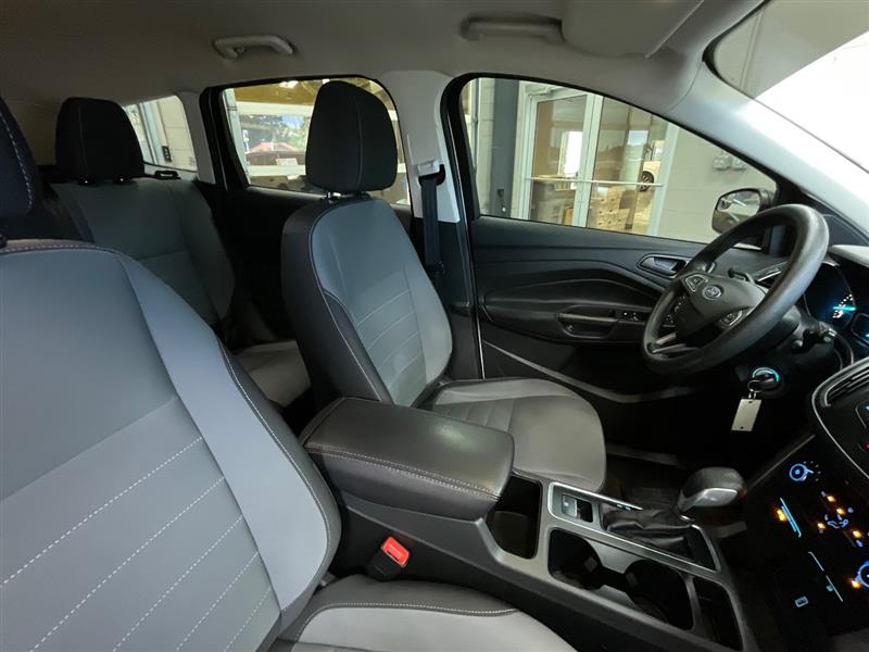 2017 FORD ESCAPE S