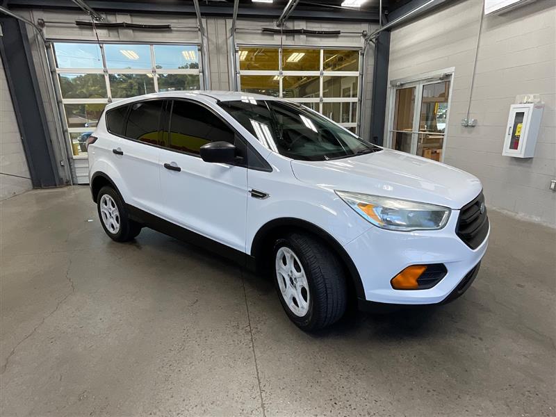 2017 FORD ESCAPE S
