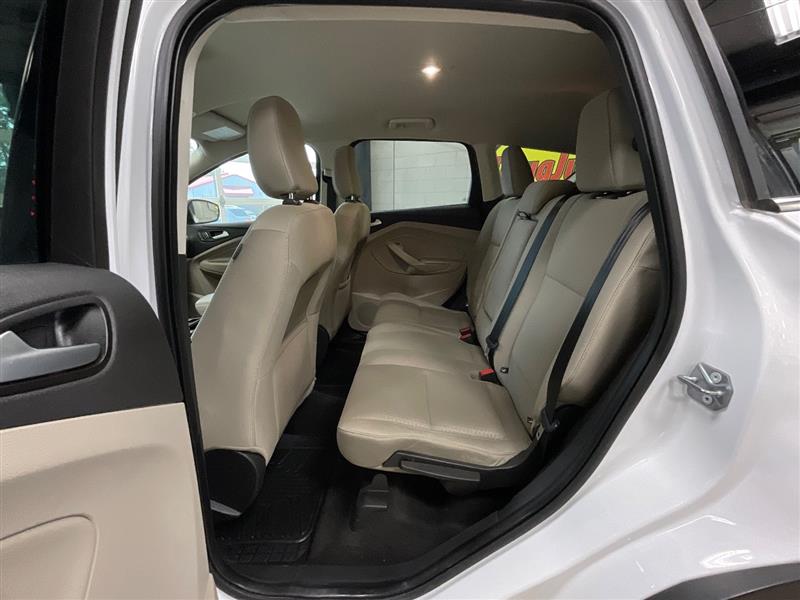 2019 FORD ESCAPE SE
