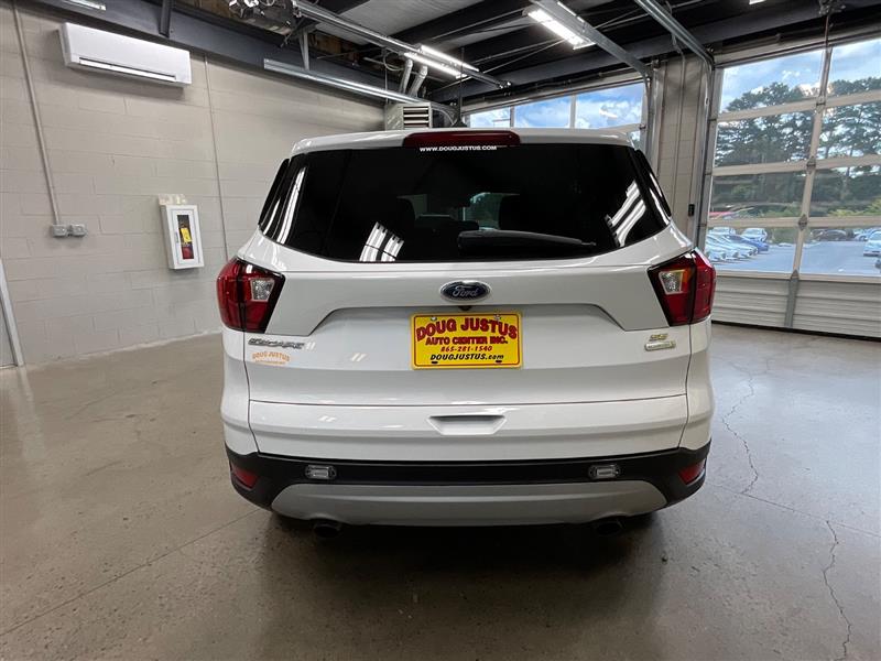 2019 FORD ESCAPE SE