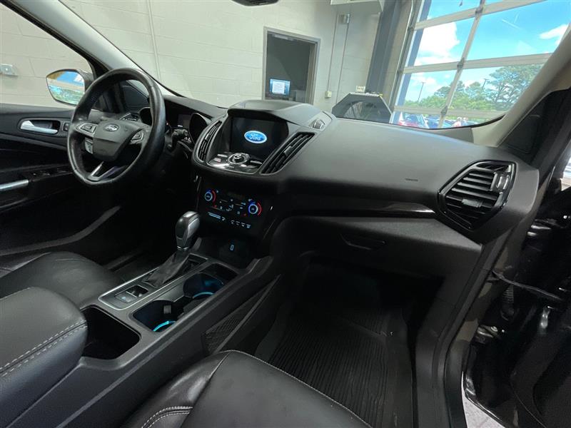 2019 FORD ESCAPE TITANIUM