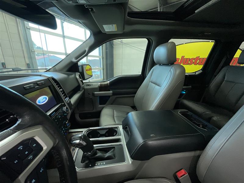 2019 FORD F-150 LARIAT FX4