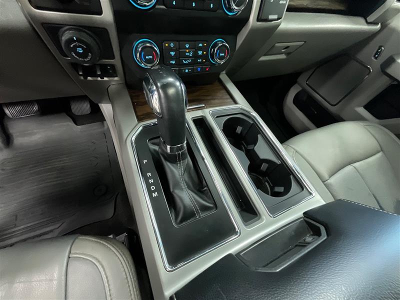 2019 FORD F-150 LARIAT FX4