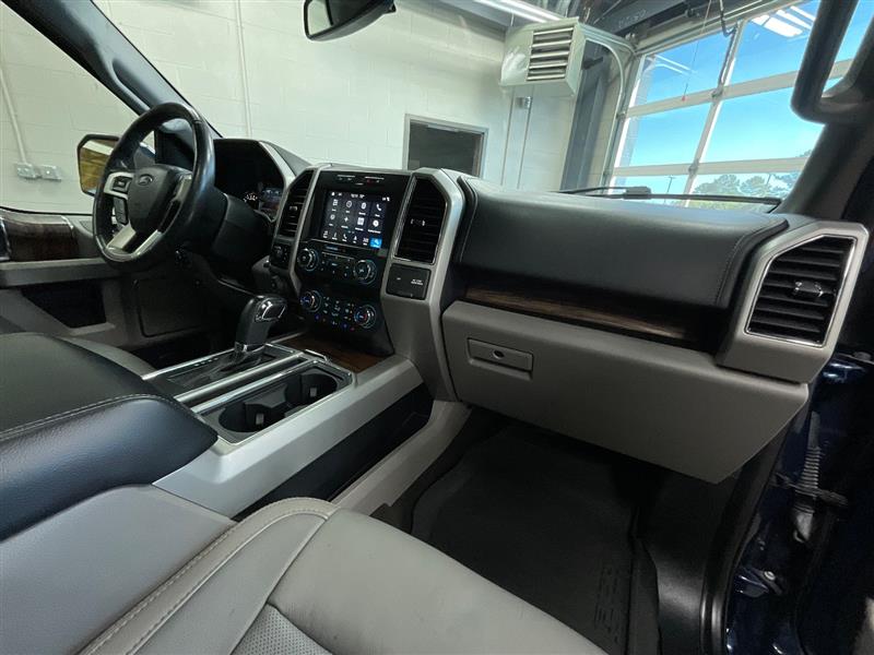 2019 FORD F-150 LARIAT FX4