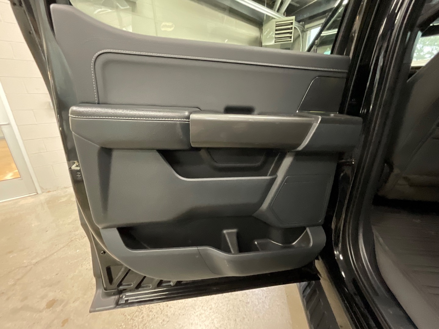 2023 Ford F-150 XLT - Photo 17
