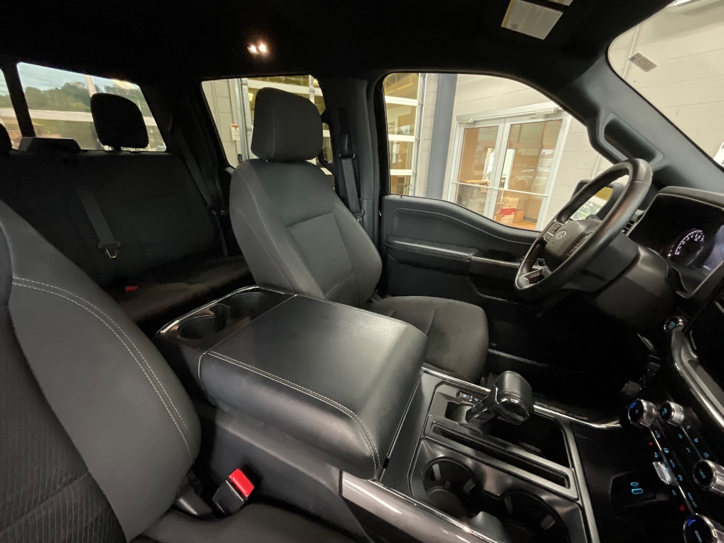 2023 Ford F-150 XLT - Photo 25
