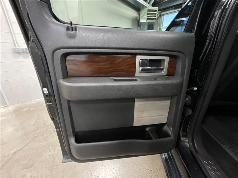 2012 FORD F-150 LARIAT