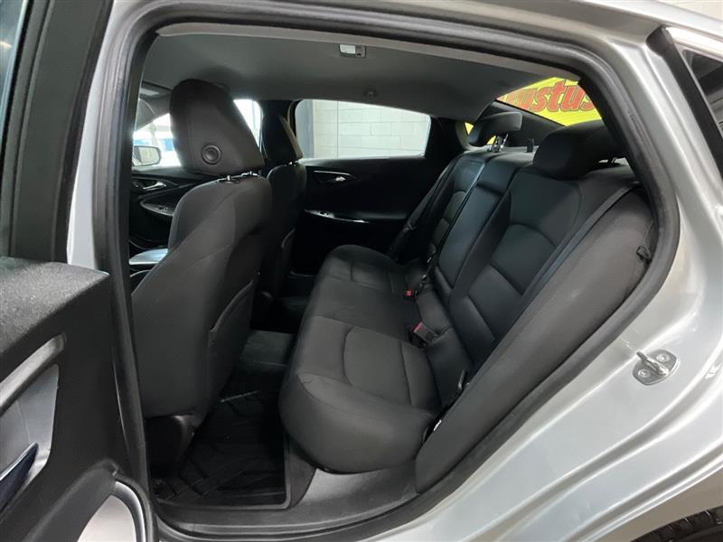 2017 CHEVROLET MALIBU LT