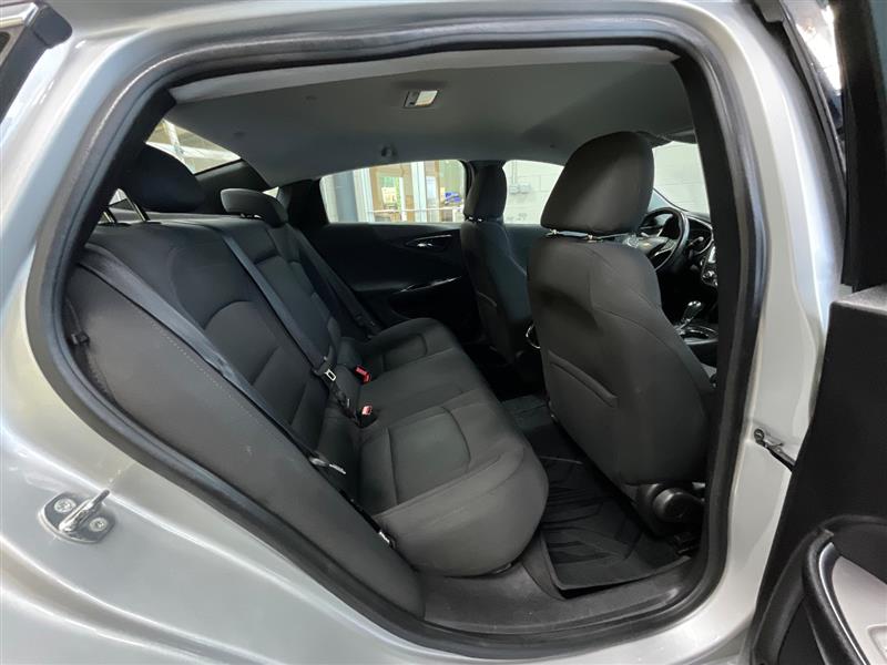 2017 CHEVROLET MALIBU LT