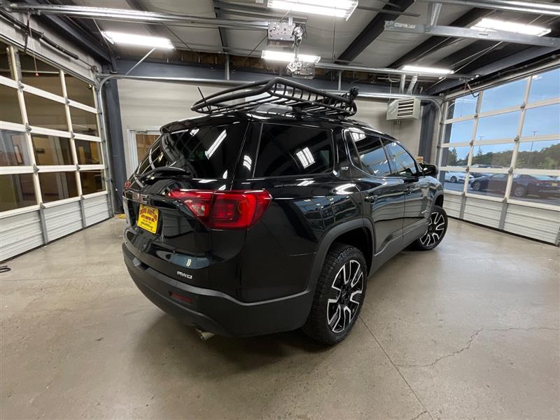 2019 GMC ACADIA SLT