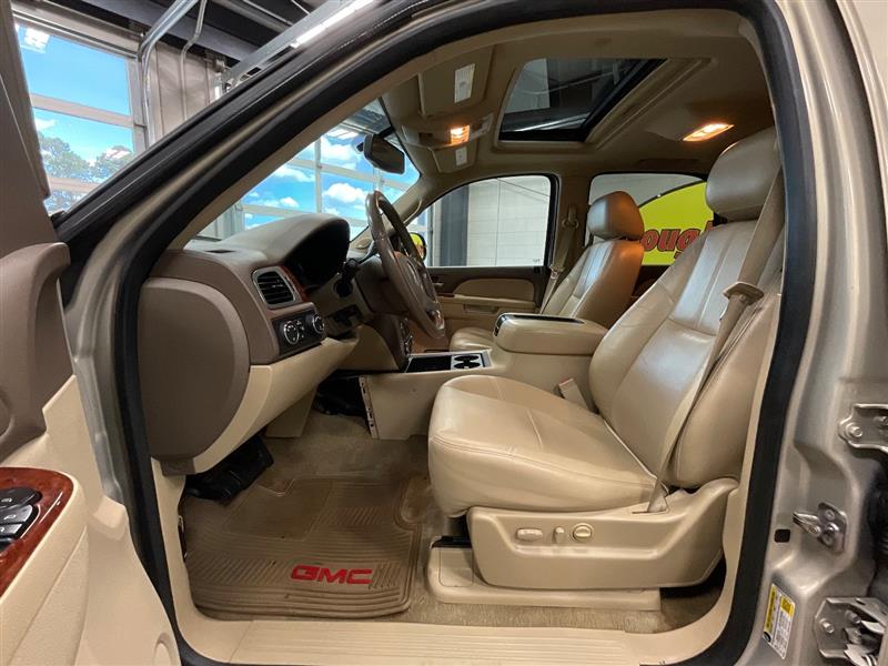 2011 GMC YUKON SLT