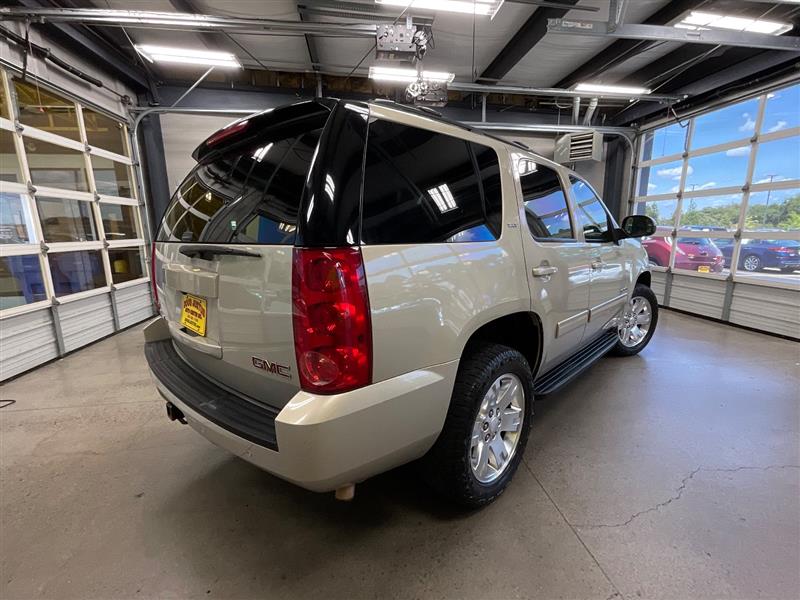 2011 GMC YUKON SLT