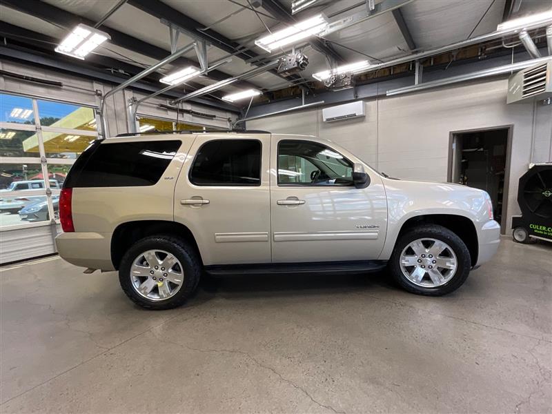 2011 GMC YUKON SLT