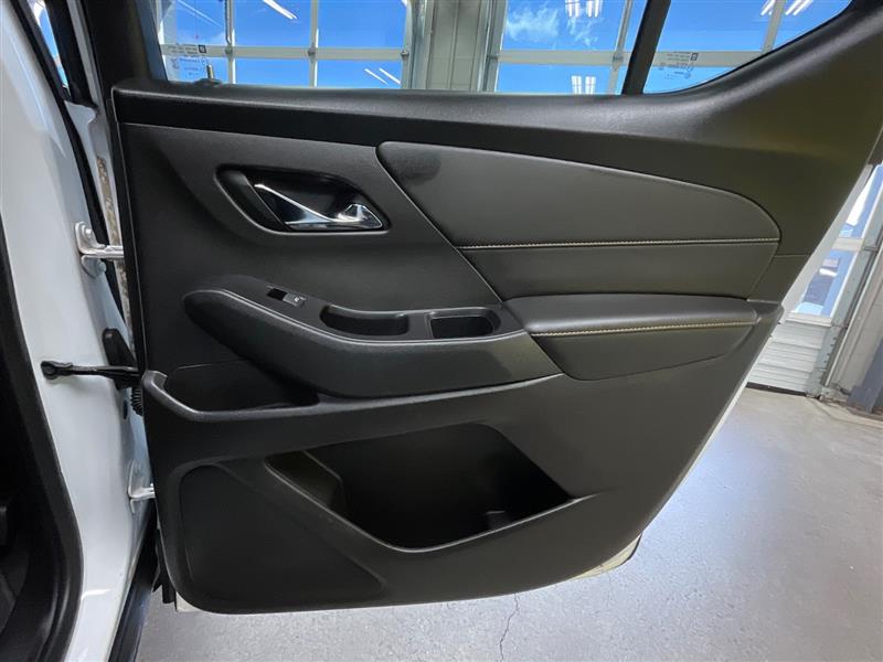 2019 CHEVROLET TRAVERSE LS