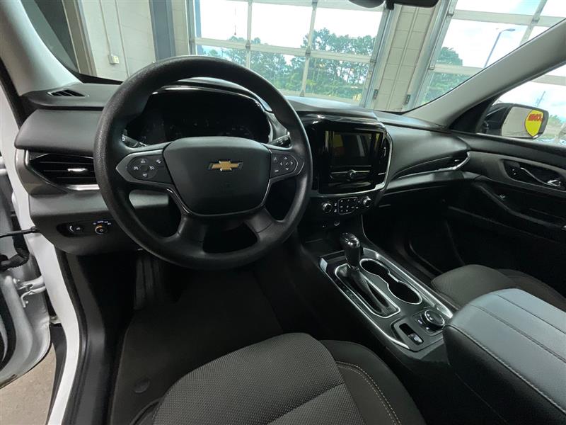 2020 CHEVROLET TRAVERSE LS