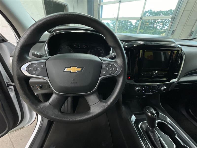 2020 CHEVROLET TRAVERSE LS