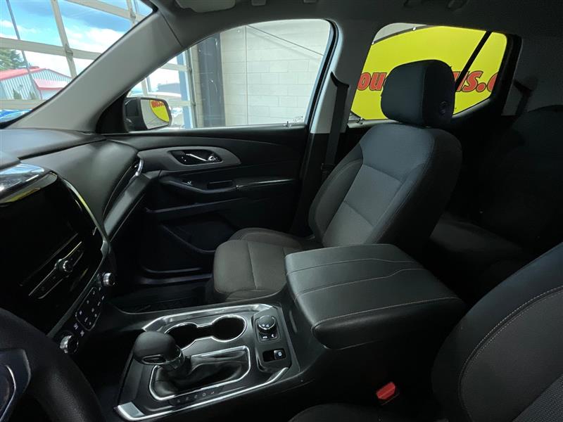 2021 CHEVROLET TRAVERSE LS