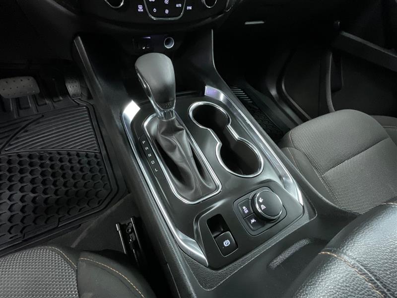 2021 CHEVROLET TRAVERSE LS