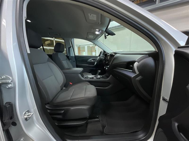 2020 CHEVROLET TRAVERSE LS