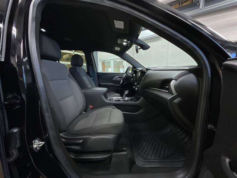 2022 CHEVROLET TRAVERSE LT CLOTH