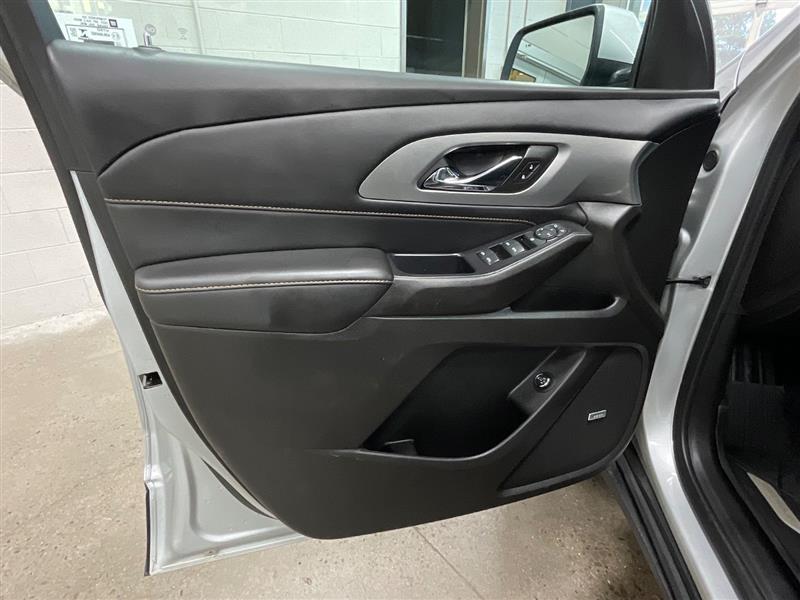 2021 CHEVROLET TRAVERSE LT LEATHER