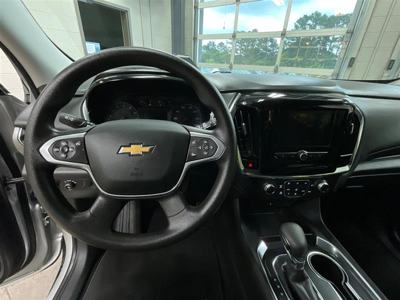 2021 CHEVROLET TRAVERSE LS