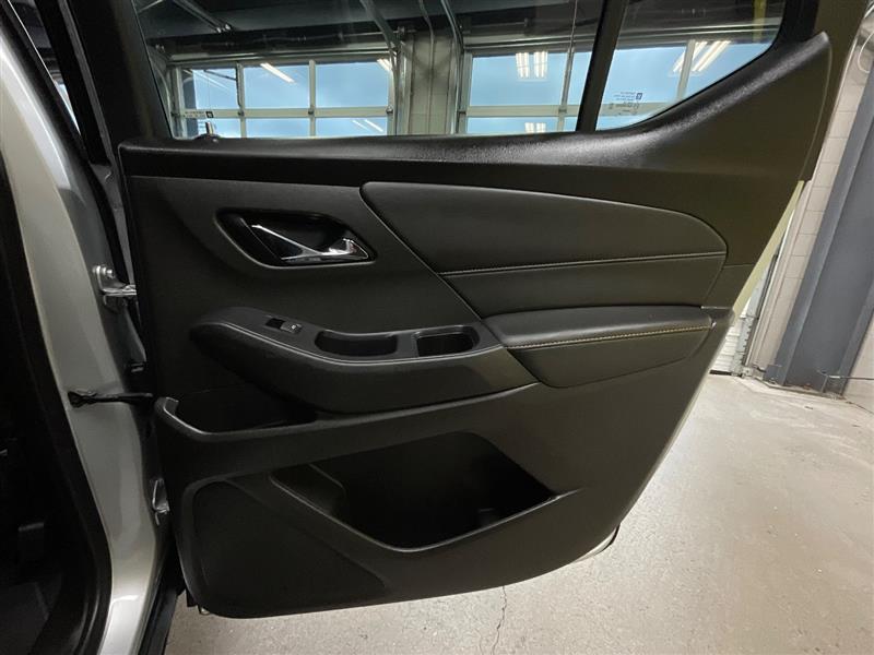 2021 CHEVROLET TRAVERSE LS