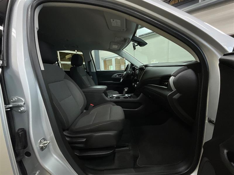 2021 CHEVROLET TRAVERSE LS