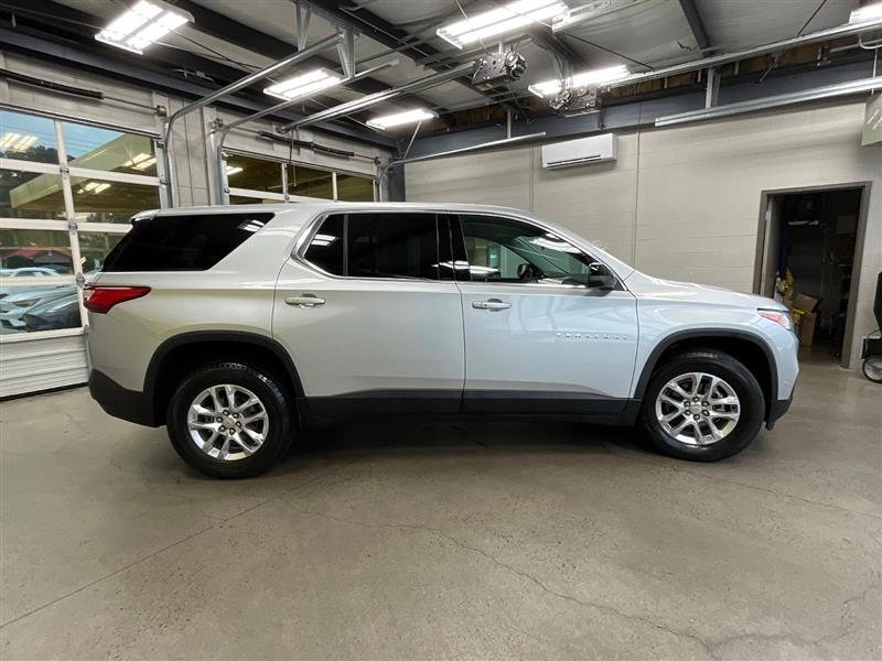 2021 CHEVROLET TRAVERSE LS