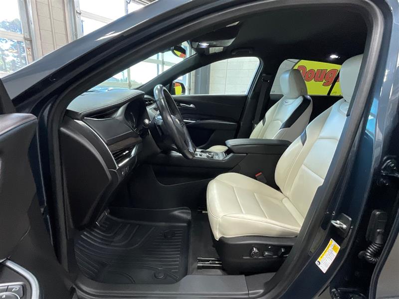 2019 CADILLAC XT4 FWD SPORT