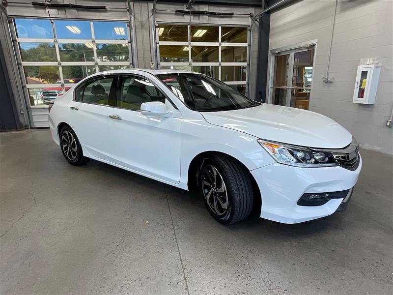 2017 HONDA ACCORD EX