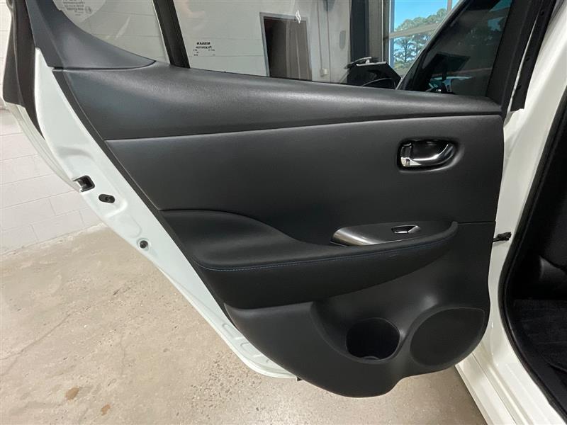 2023 NISSAN LEAF S