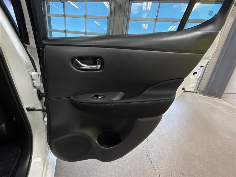 2023 NISSAN LEAF S