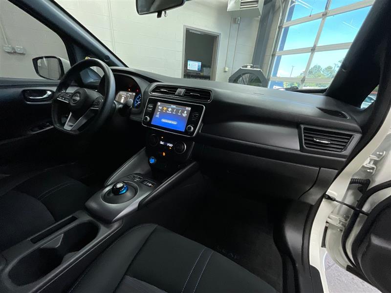 2023 NISSAN LEAF S