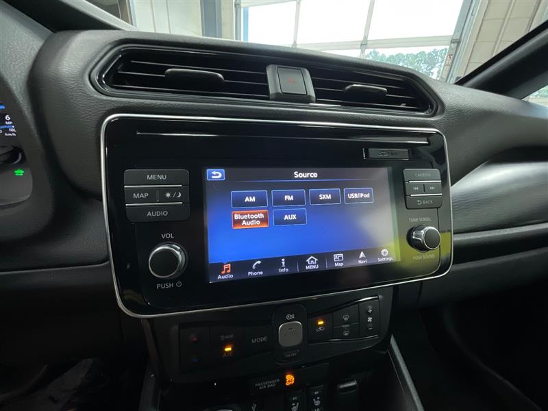 2018 NISSAN LEAF SV