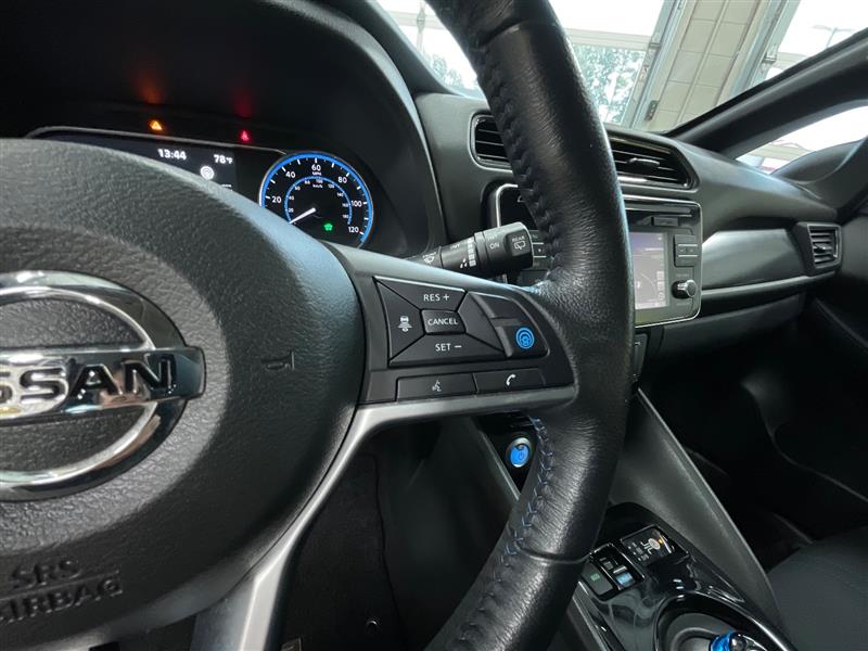 2018 NISSAN LEAF SV